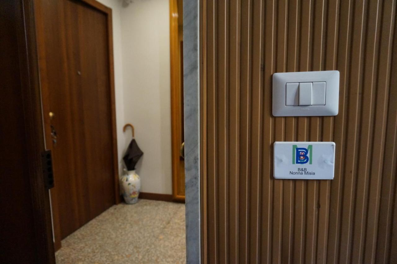 B&B Nonna Misia Σαλέρνο Εξωτερικό φωτογραφία